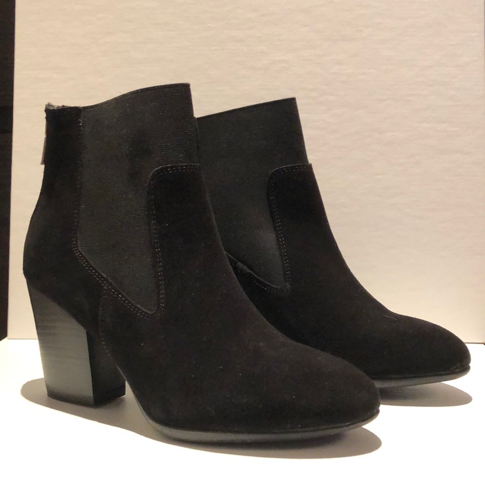 Skechers Boulevard Black Suede Boots